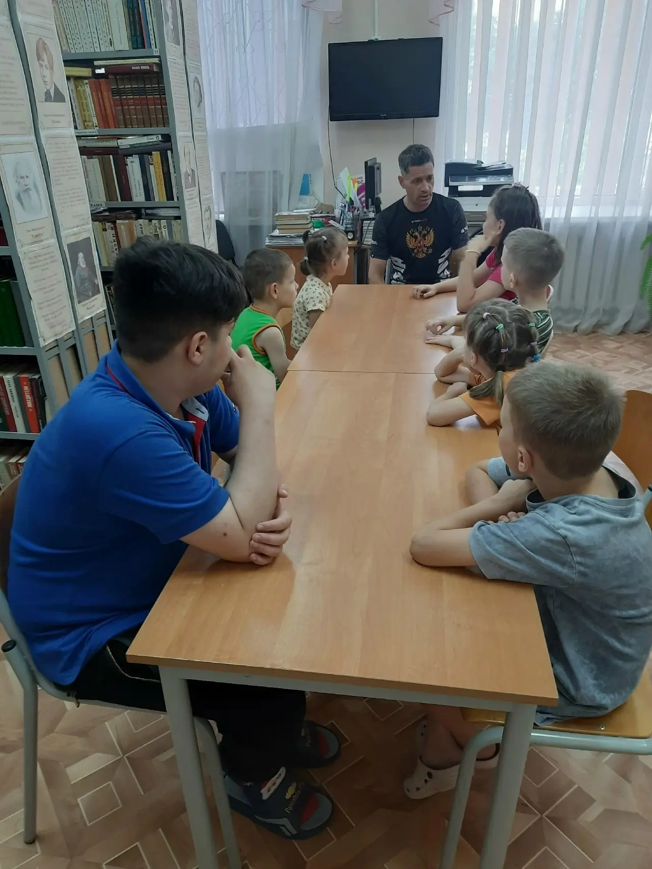 24 июля воспитанники Центра приняли участие в Дне правовой помощи с
оперуполномоченным отдела полици