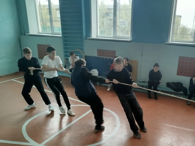 ✌💯ДЕНЬ ЗДОРОВЬЯ  🏆В МОУ СШ № 3 (ул. Тракторостроителей,15) 30.04.2026 г. состоялся традиционный школ
