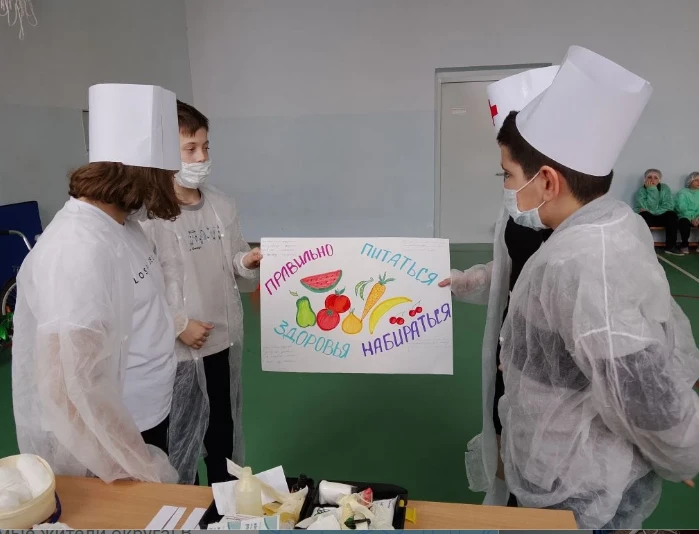 Сегодня ученики параллели 5 классов продолжили соревнования  санпостов. Ребятам было непросто и они 