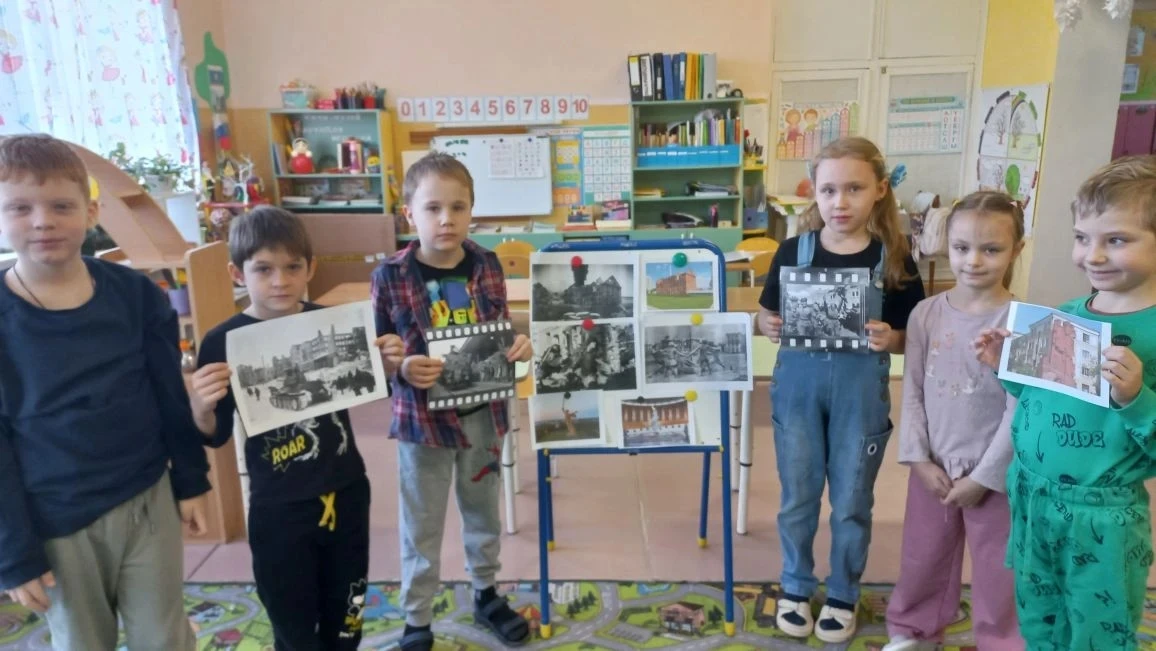 Прошли тематические занятия в группах детского сада посвященные Сталинградской  битве.