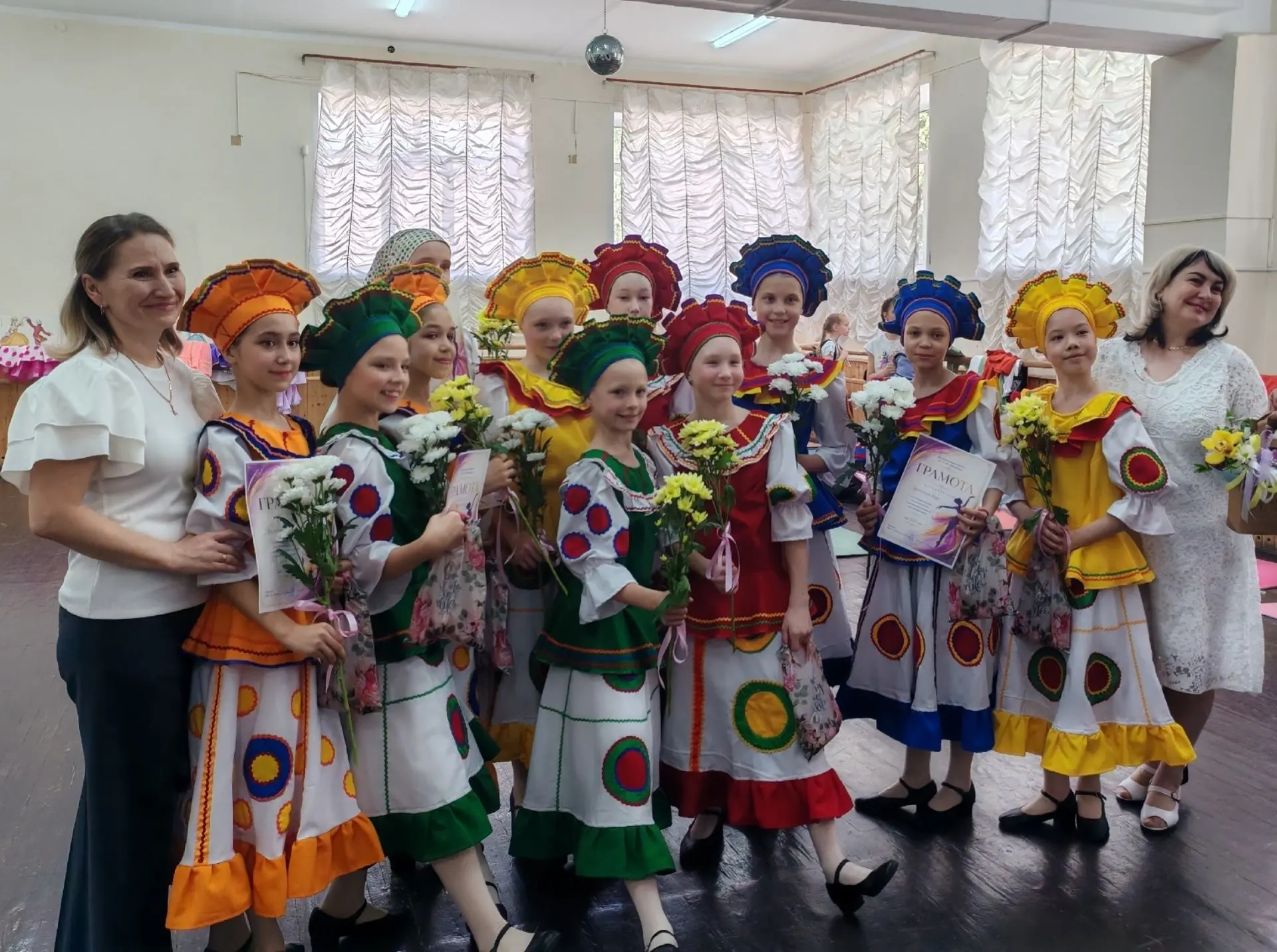 23 мая в концертном зале школы состоялся ежегодный отчётный концерт хореографического отделения.
Кон