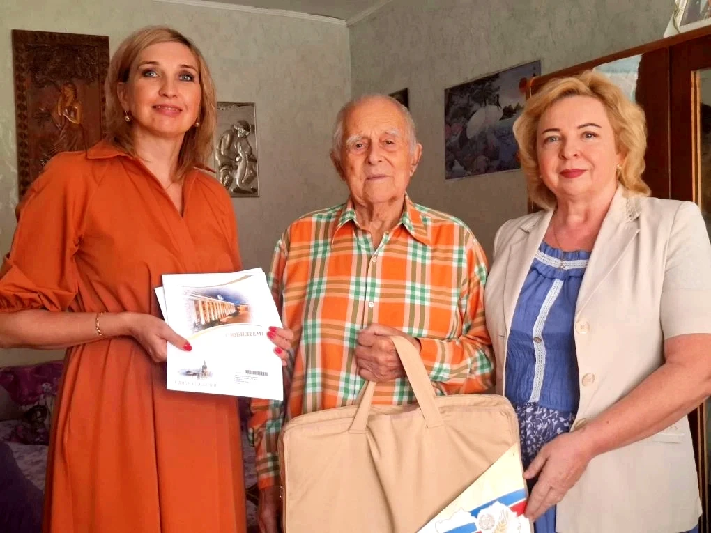 🎉 Житель города Алейска, участник Великой Отечественной войны, труженик тыла, ветеран труда Алексан