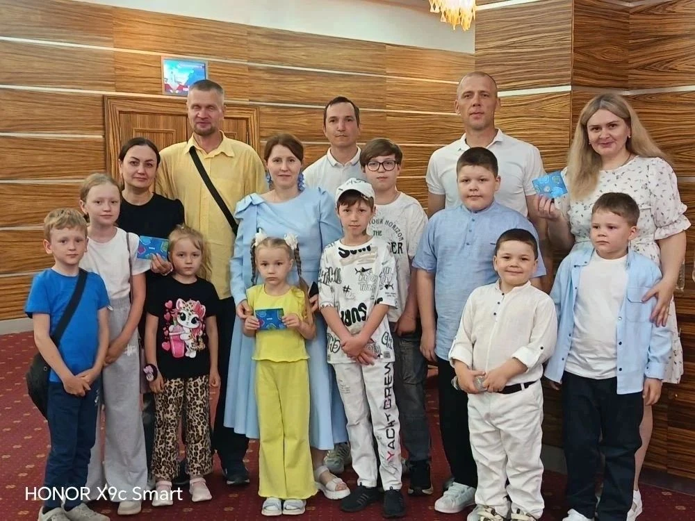 Многодетные семьи из Лениногорска побывали в гостях у Казанского цирка
 
По доброй традиции в День Р