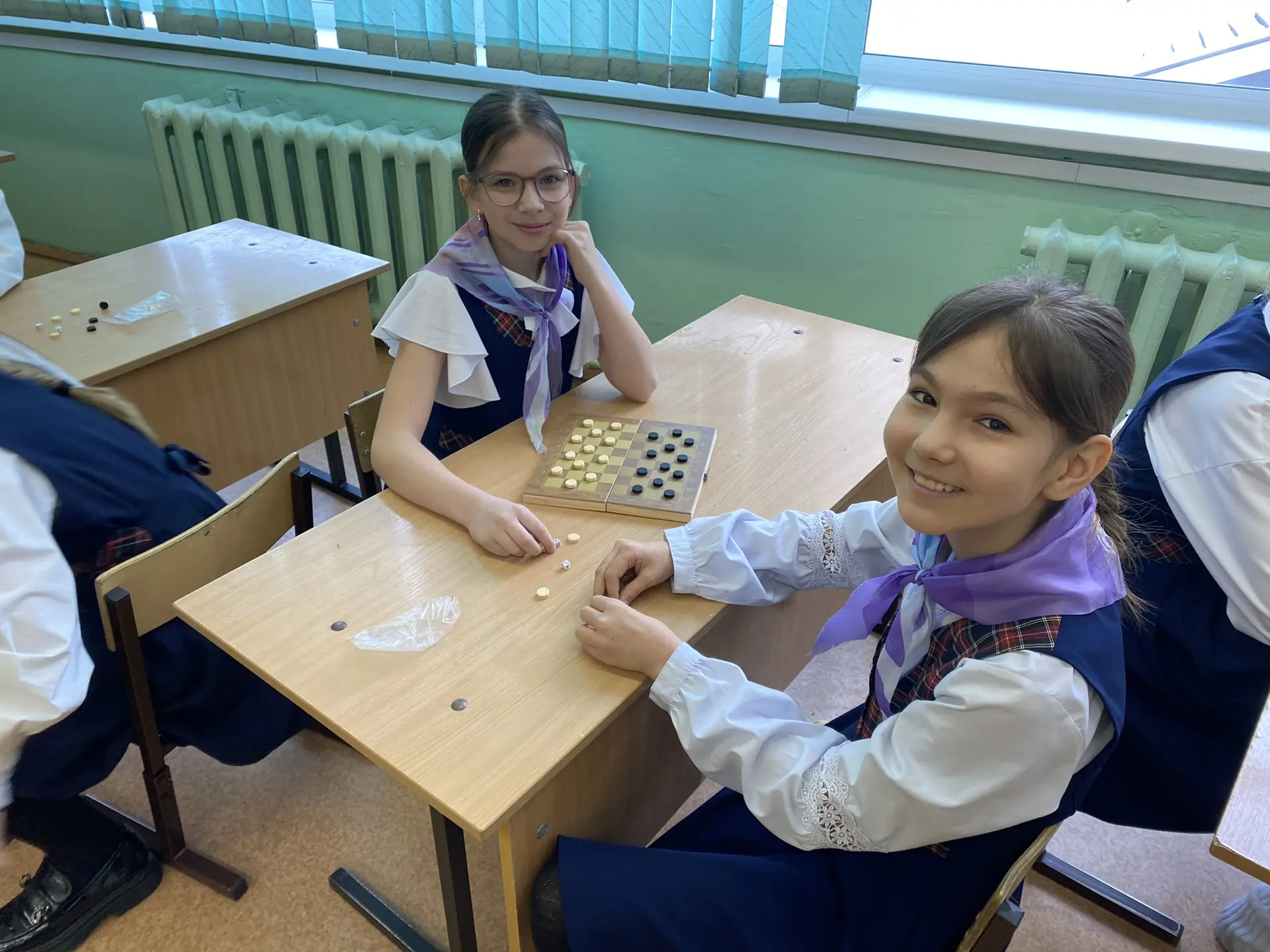 🏆В нашей школе прошел шашечный турнир. В турнире приняли участие  ребята 4-х классов. 🌟 Шашки — это 