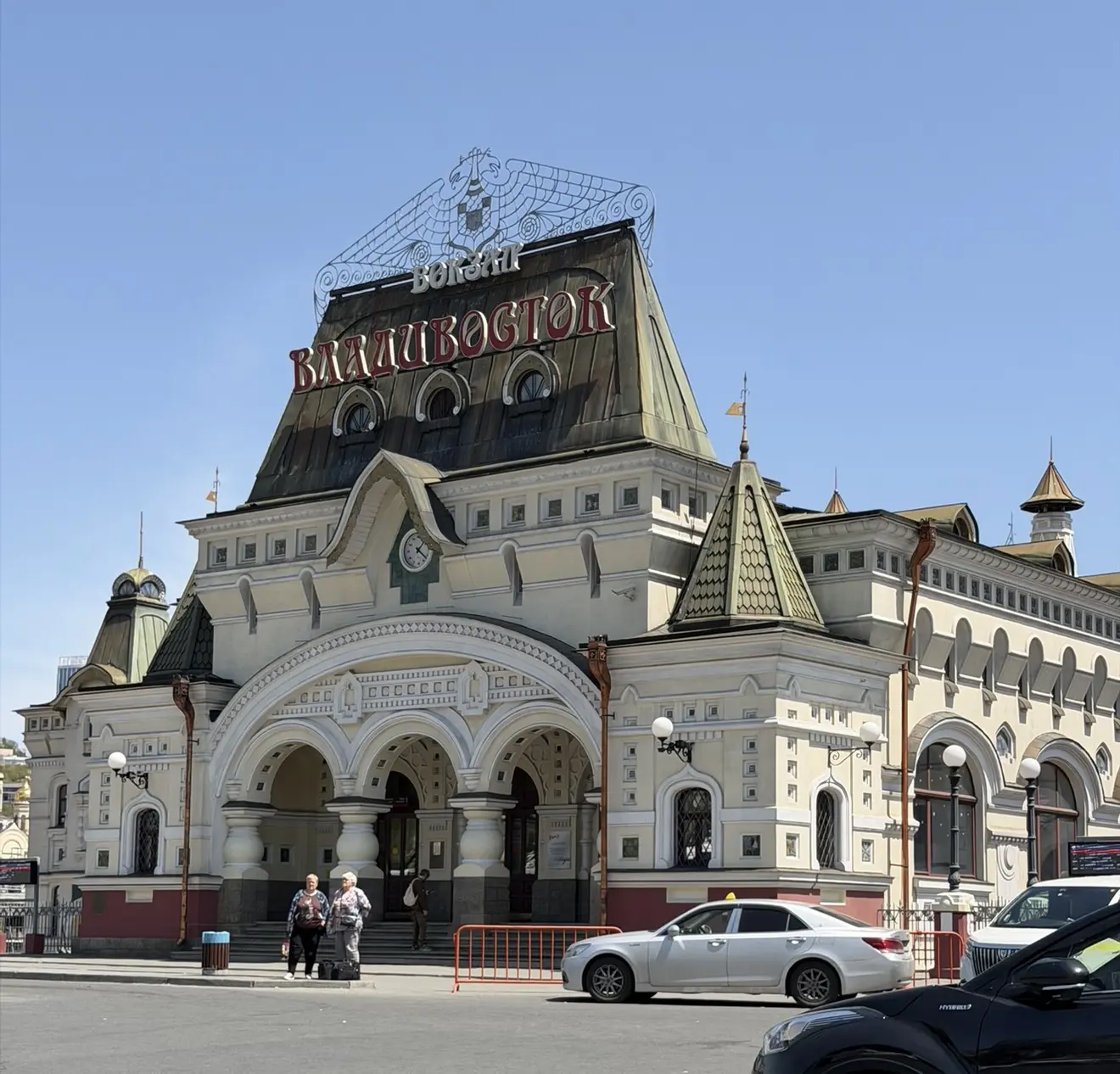 Из Владивостока планируют запустить туристический железнодорожный маршрут по Дальнему Востоку

Проек