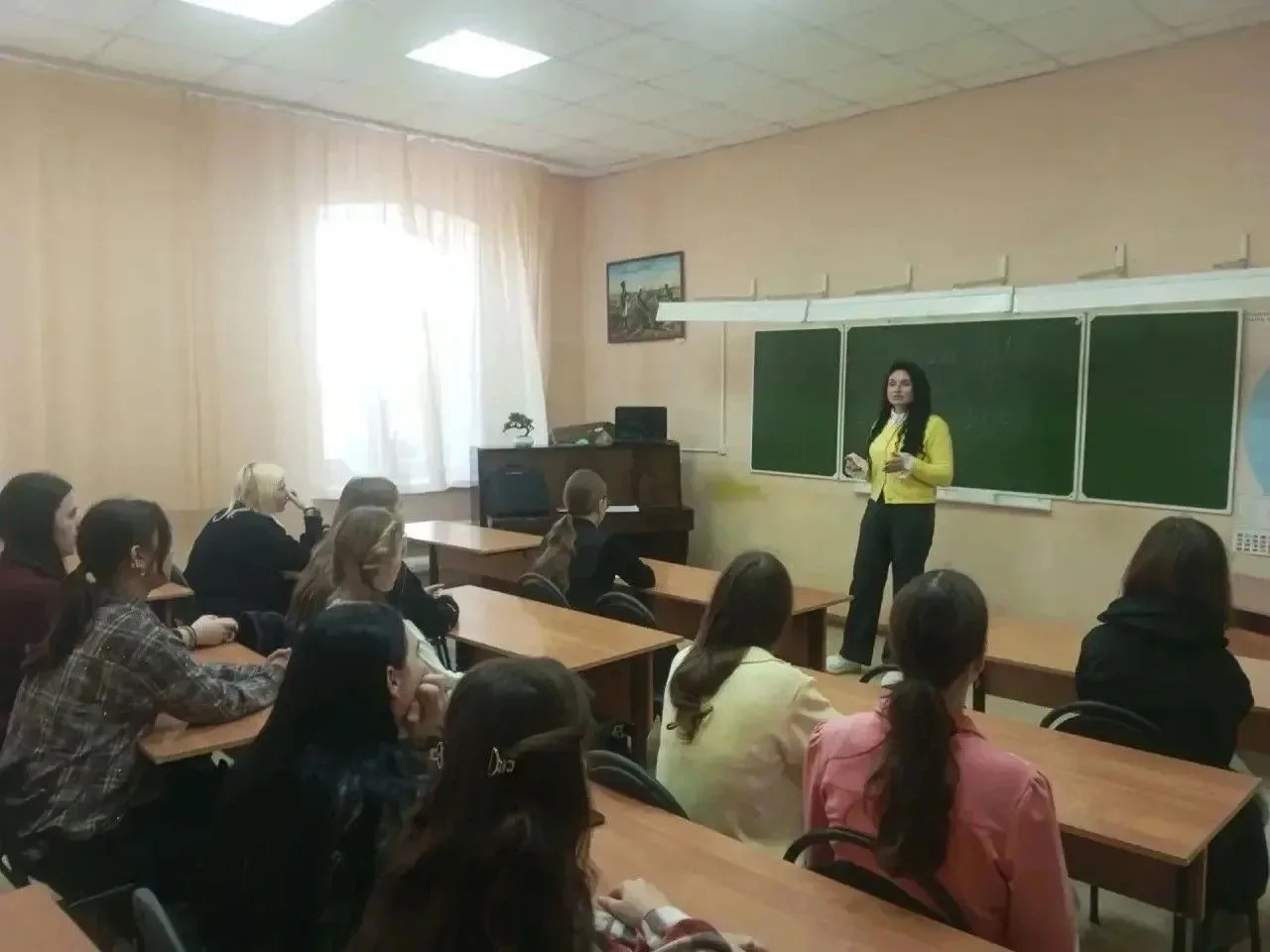 Искусство против зависимости: в колледже искусств провели необычную профилактику