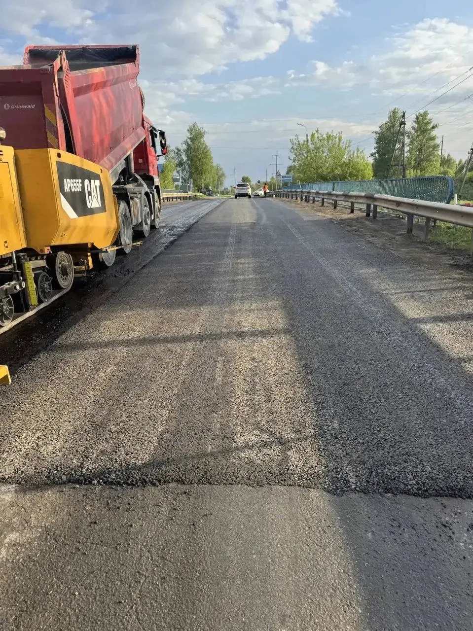 🌉 В Козельске начался ремонт моста через железную дорогу  На участке планируется отремонтировать опо