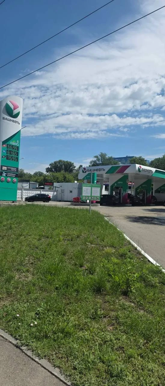 Бензин без очередей есть в Самаре

Фото из чата