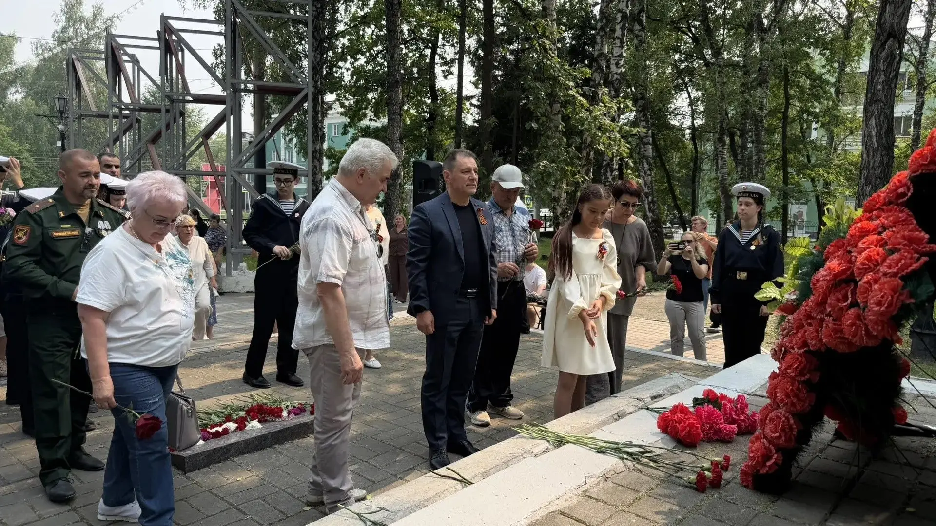 🕯 22 июня в Калининском районе прошёл памятный митинг, посвящённый Дню памяти и скорби...