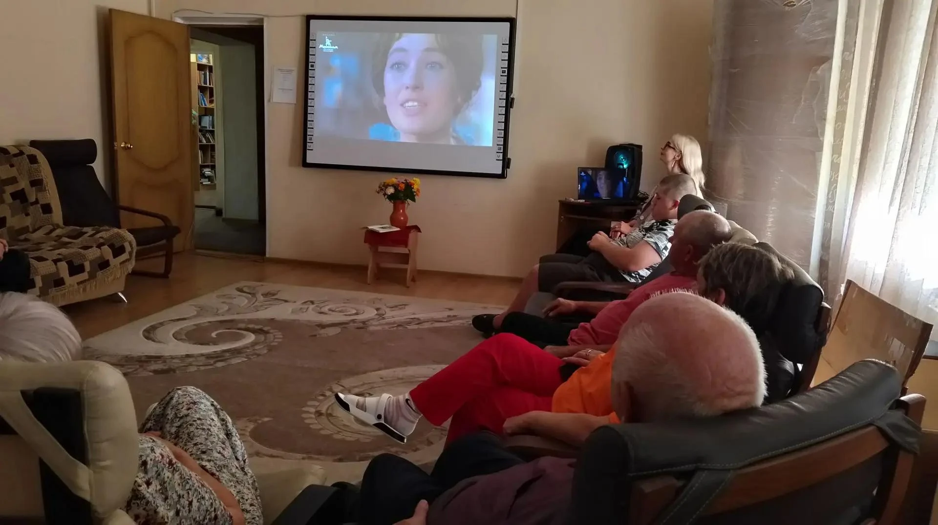 В центре реабилитации "Надежда" отделения на Кошурникова прошел Литературный вечер "Цве...