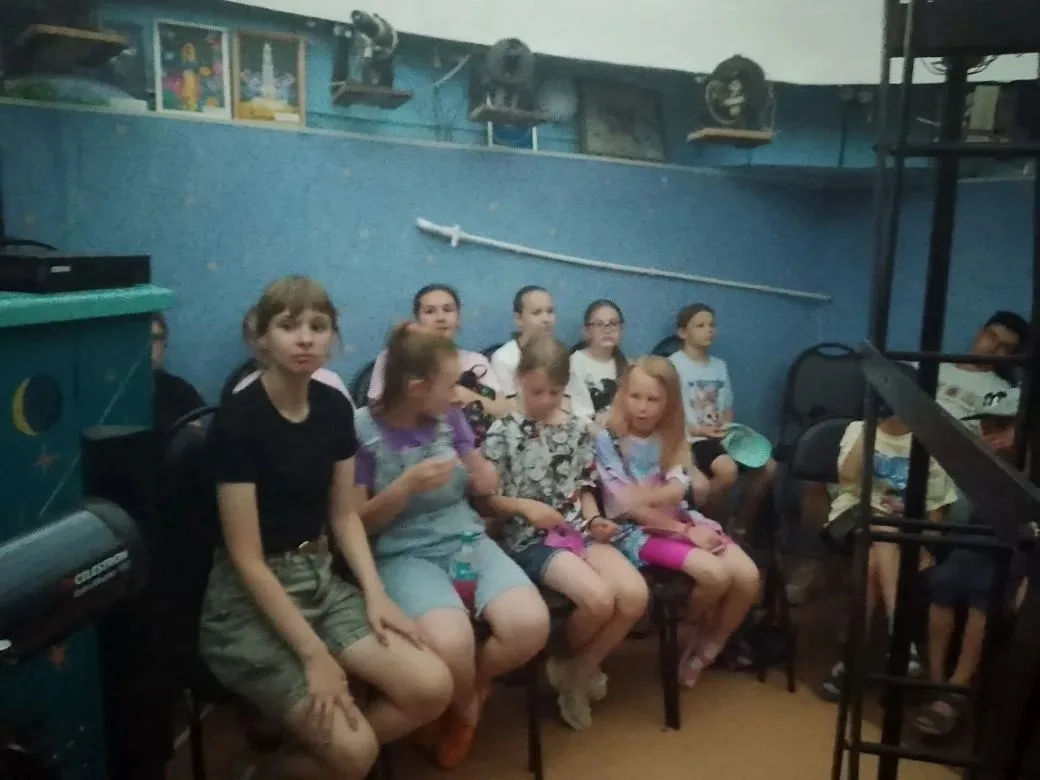 9 июня 2026 года на 8 день лагеря к ребятам второго отряда ДОЛ "Дружный" пришли сотрудники полиции -