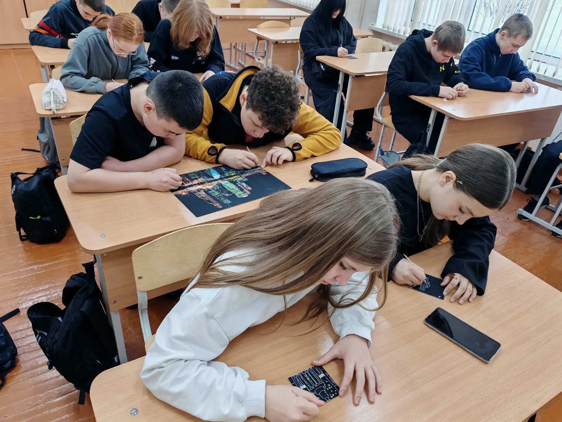 Уроки ИЗО в 7 классах: изучаем технику Граттаж! 🌟  На уроках изобразительного искусства в 7 классах 
