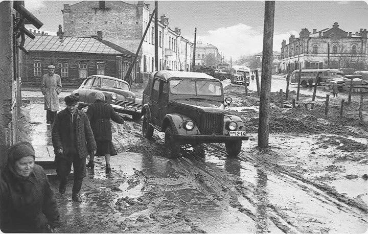 Улица Славы
Фотография 1952 года 

Фотограф В.А. Косов

✨ Загадочная Пенза - подписаться