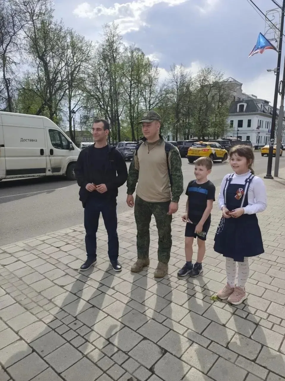 Обучающиеся 2 З и 3 И класса приняли участие в патриотической акции « Георгиевская лента». Ребята  в