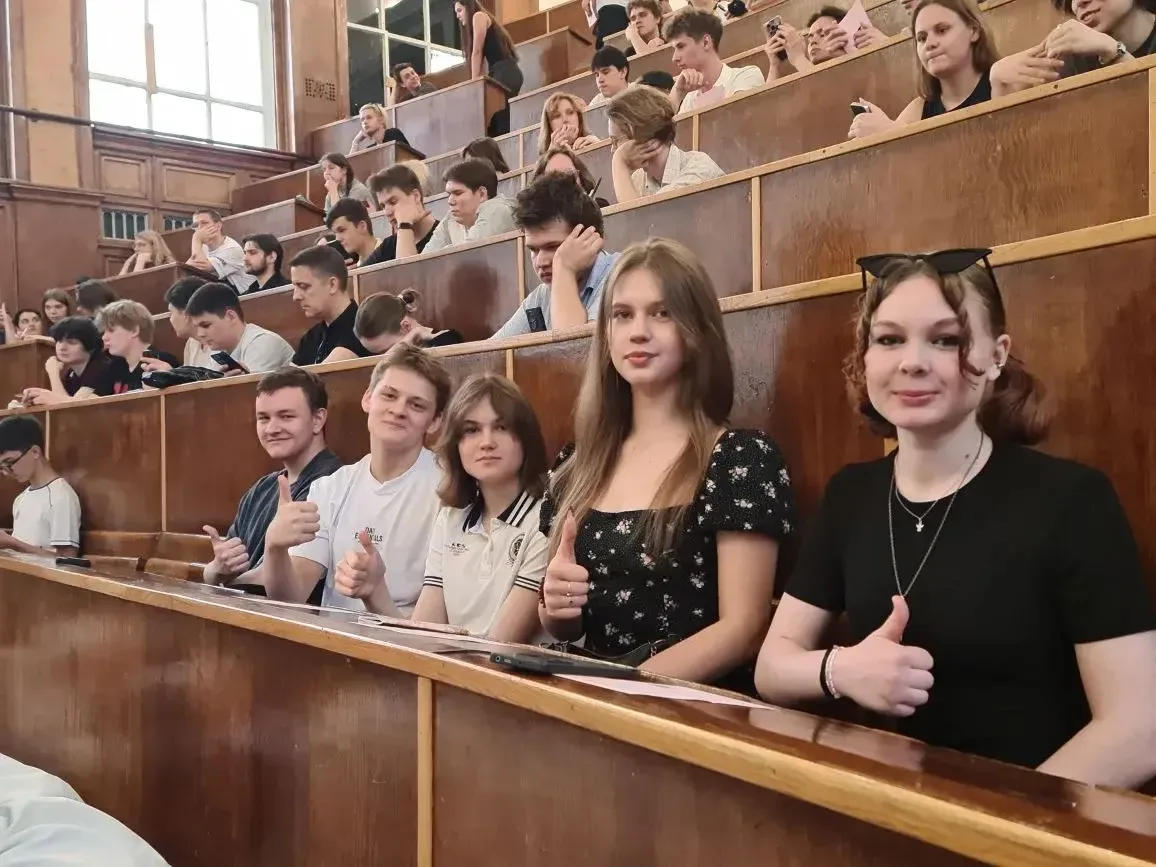 ⚛️ Готовимся к  ЕГЭ по физике

📚 В преддверии государственной итоговой аттестации выпускники 11-го 