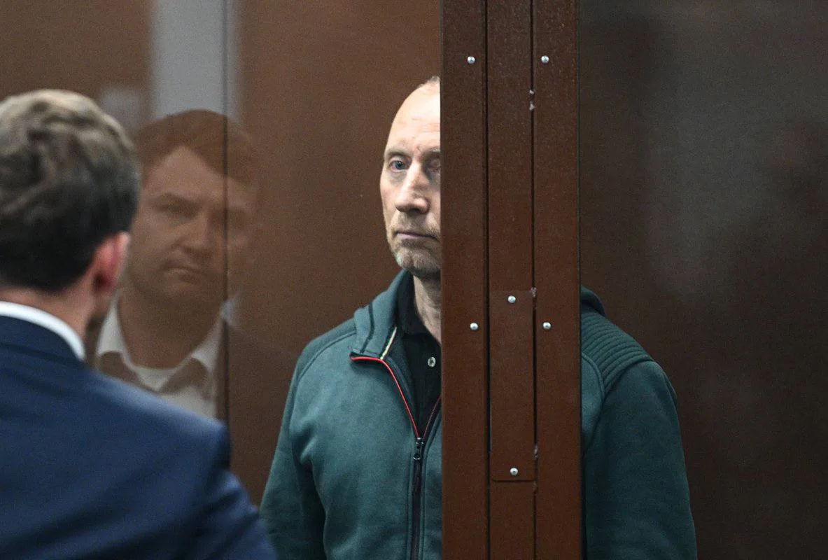 ⚡️Бывших заместителей Вячеслава Гладкова приговорили к 19 и 20 годам колонии, — пишут СМИ.

Мещански