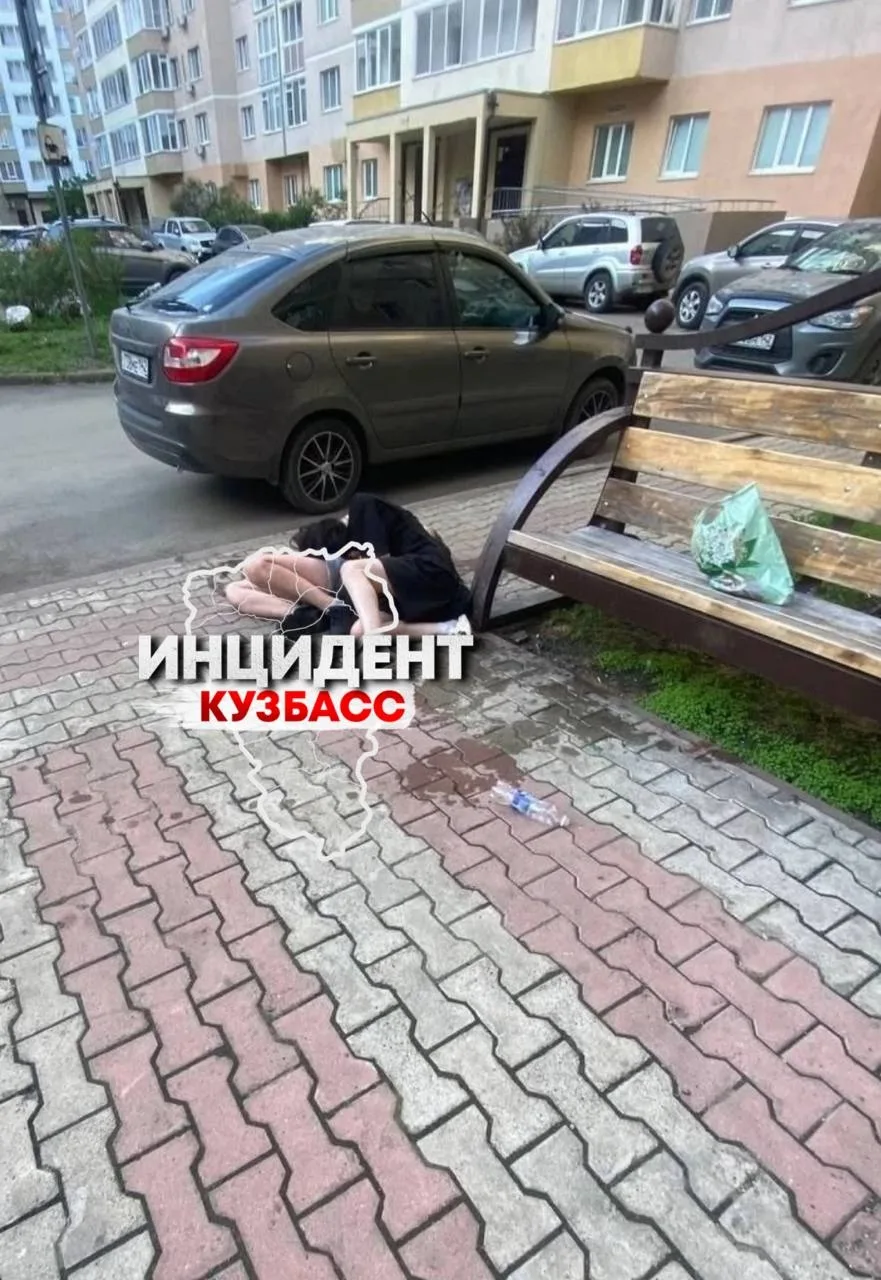 Неразлучные друзья 😬

На вопрос о помощи ответили матом и послали. Пишет автор

Наш Телеграм | Наш 
