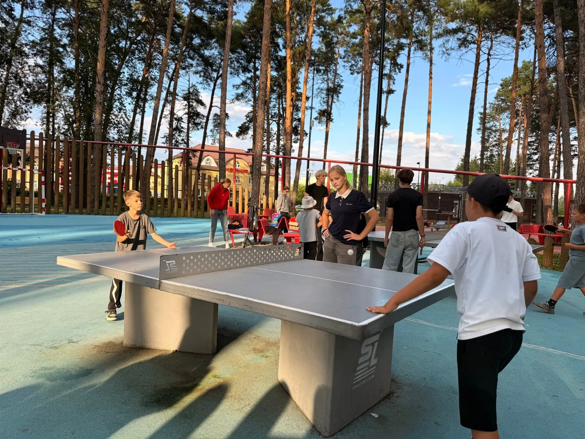 🏆 Прошёл турнир по настольному теннису на дворовой площадке Центрального парка