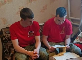 С одной стороны, тяжело вспоминать годы войны. Не хочется бередить старые раны, заново переживать бо