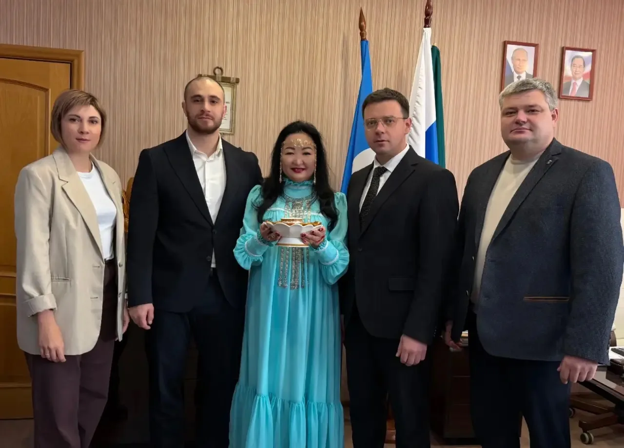 🥈 Сотрудник Мирнинского кадрового центра из Айхала заняла второе место в республиканск...
