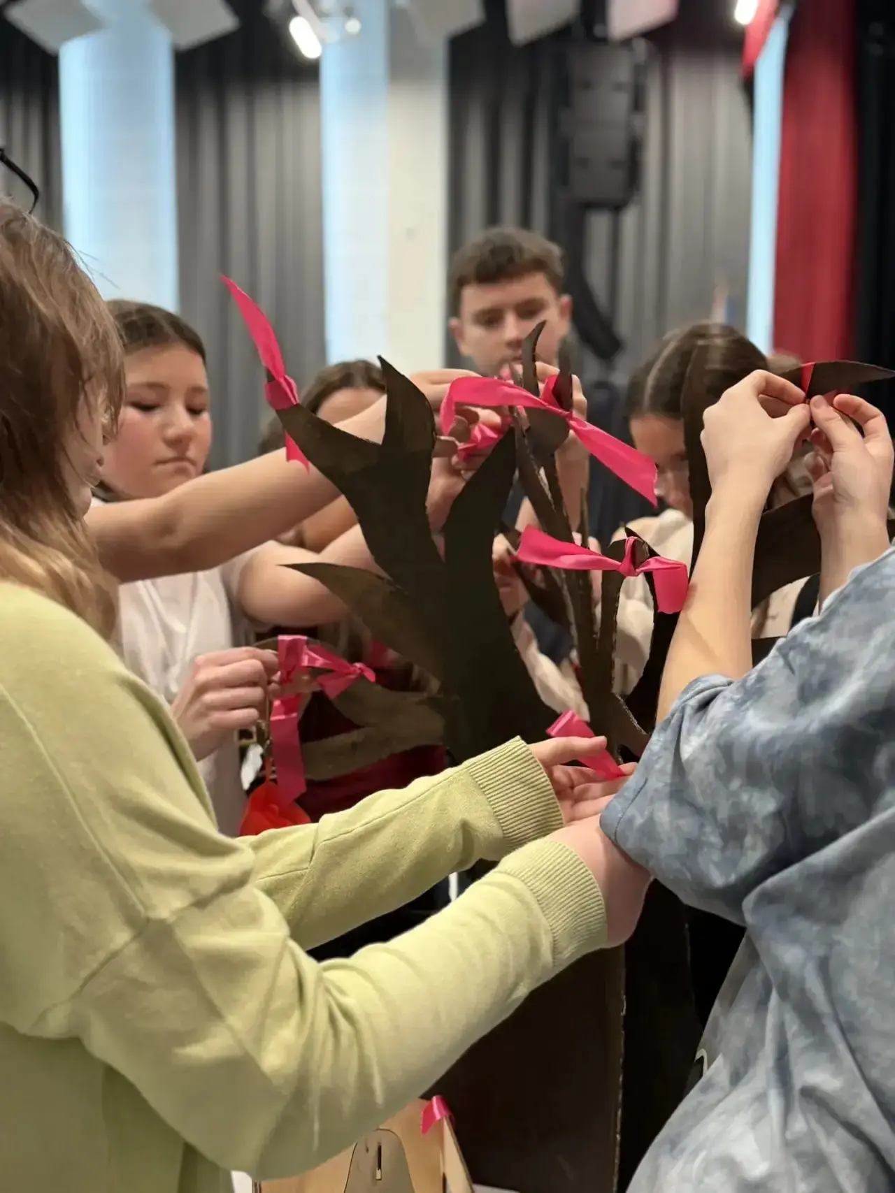 🎎 Код Китая: разгадан! 🎎  Сегодня наша гимназия превратилась в волшебный уголок Поднебесной — здесь 