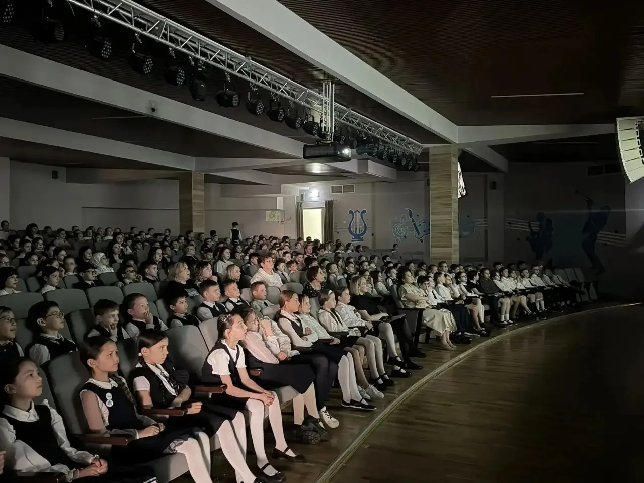 В Лицее №185 зажглись новые звезды знаний! ✨