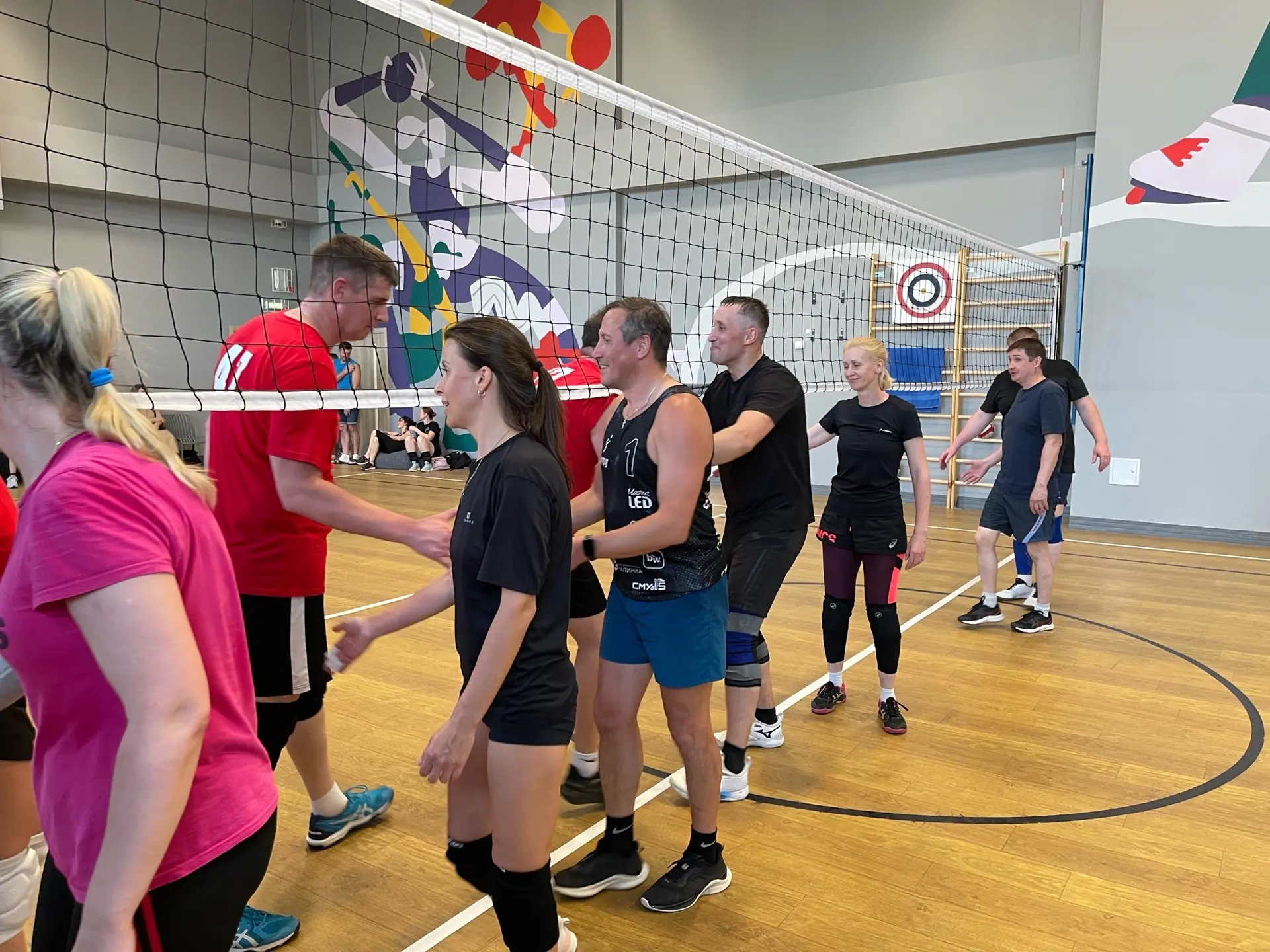 🏆 Наши родители — в деле! 🏐  С гордостью сообщаем: родители нашей школы приняли участие в долгожданн