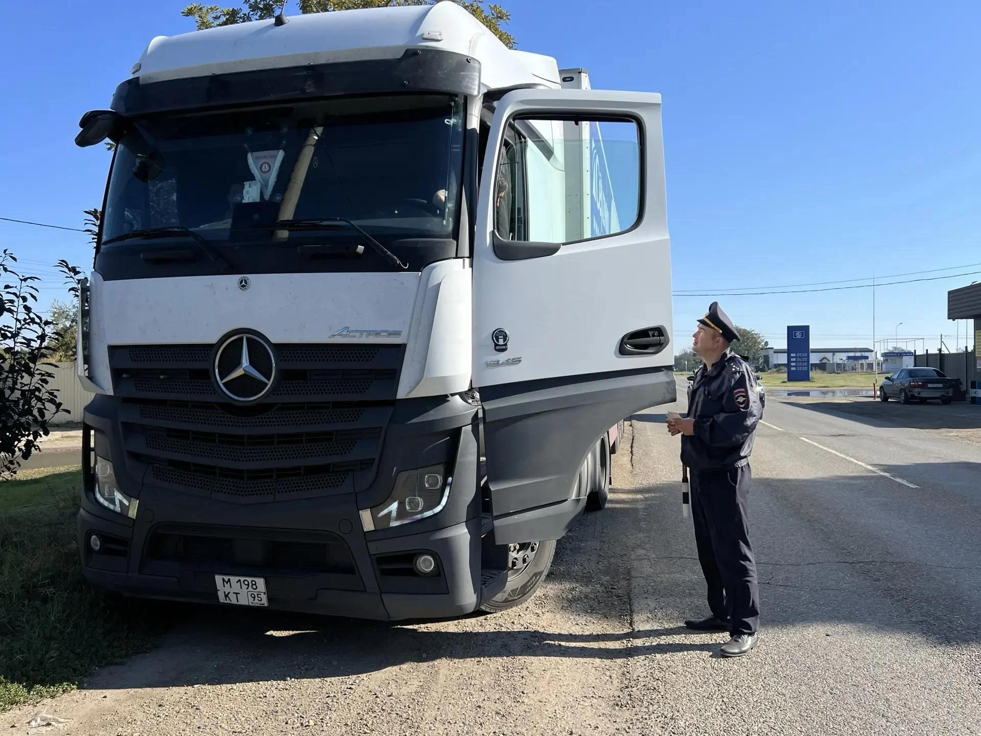 🚨 В станице Казанской усилили контроль за большегрузами после обращения станичников к ...