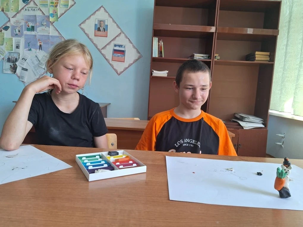 В нашем школьном лагере «Радуга» прошёл День игр и игрушек, который принёс ребятам массу положительн