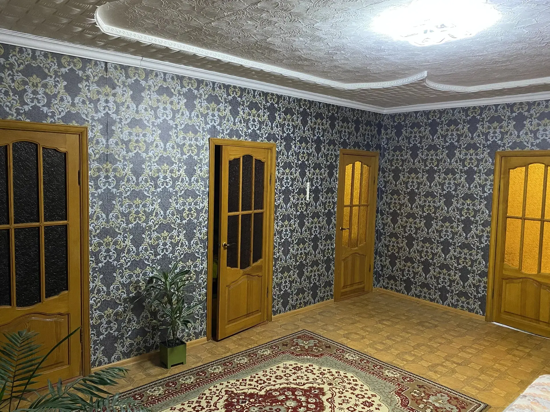 Продам дом в с. Заря  128 м2 Все удобства. 5 жилых комнат, большая кухня, комнаты все раздельные  Дв