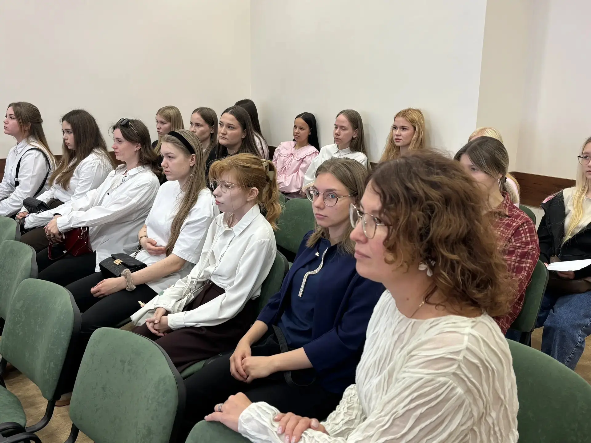 Студенты-правоведы из Воткинска познакомились с апелляционным правосудием: посещение процессов в Вер