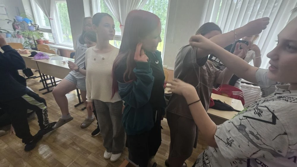 Вот так весело и ярко прошло открытие в пришкольном детском оздоровительном лагере  "Солнышко" МКОУ 
