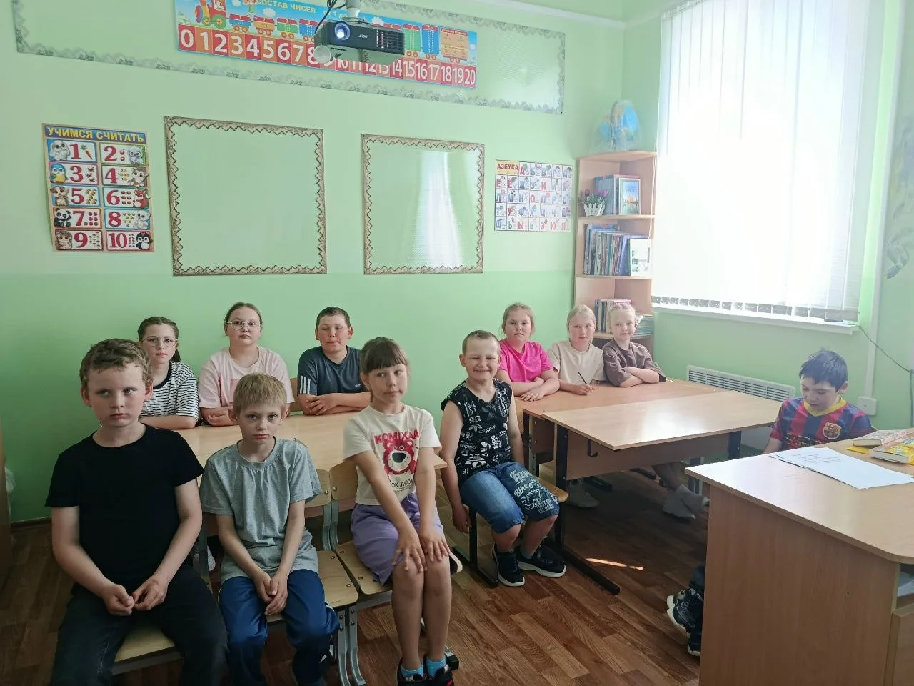 Урок безопасности "Безопасное лето" Сегодня для юных читателей ДОЛ "Орлята России" прош...