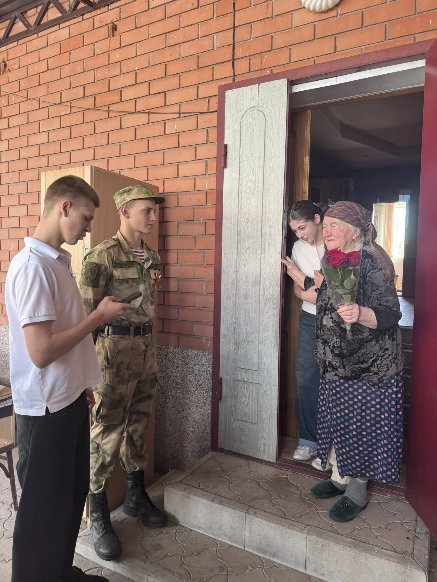 Победа ковалась не только на передовой, но и в полях, на заводах, у станков. Сегодня уч...