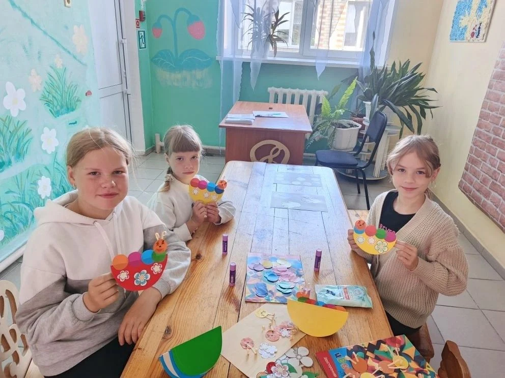 Каждый год, когда наступает первый день лета, мир наполняется особой радостью и смехом. Это междунар