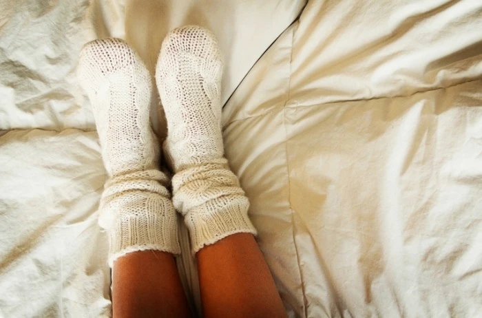 Тёплые ноги — спокойное сердце 🧦

Древние мудрецы знали: «Холодные ноги — холодное сердце».
Секрет 