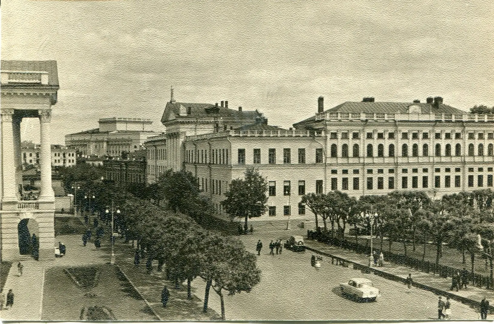 📷 Казань, 1965 год. Подпись на снимке: «Здание институтов АН СССР»