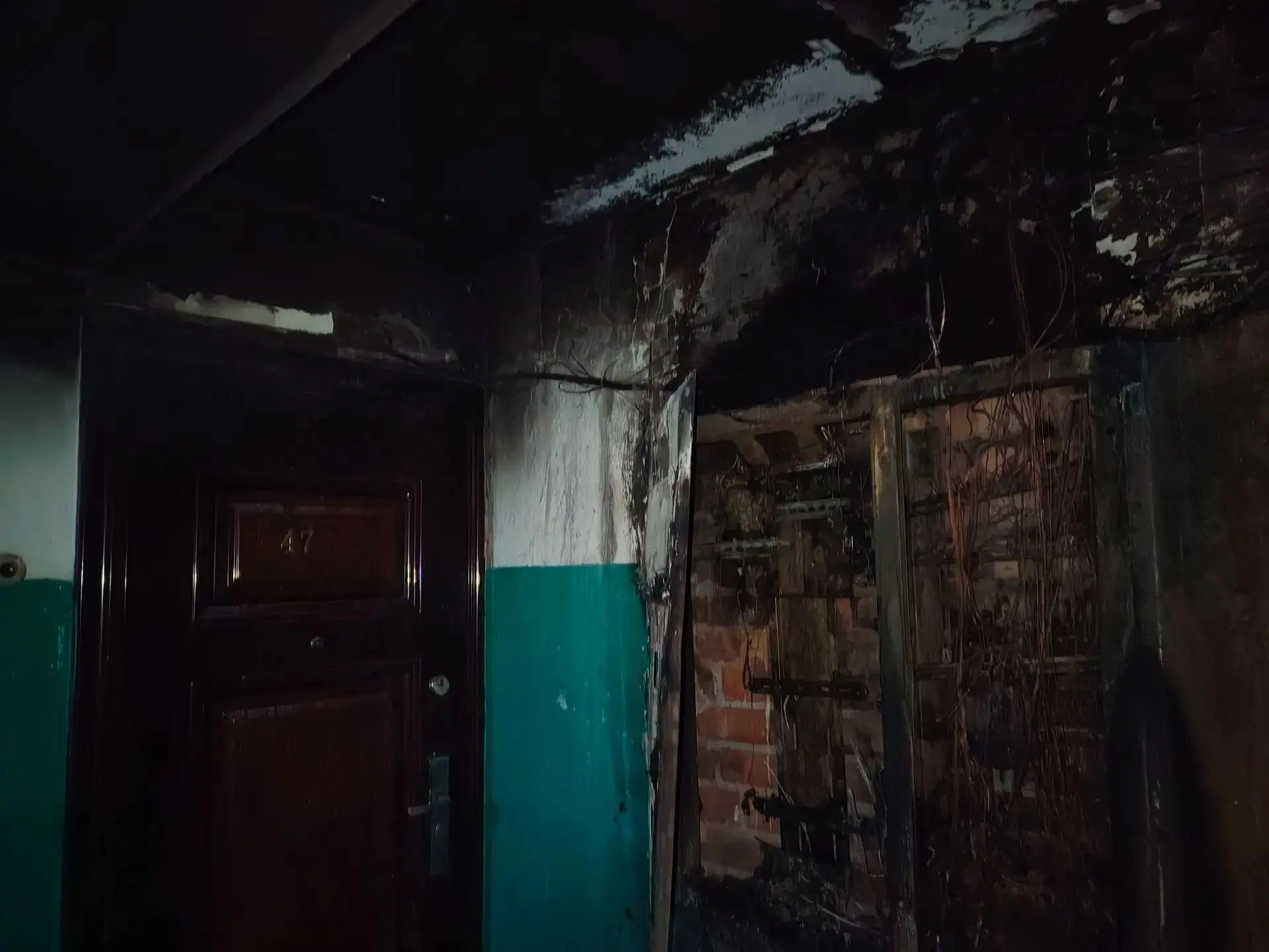 🔥 Пудожские пожарные ликвидировали возгорание в пятиэтажном жилом доме