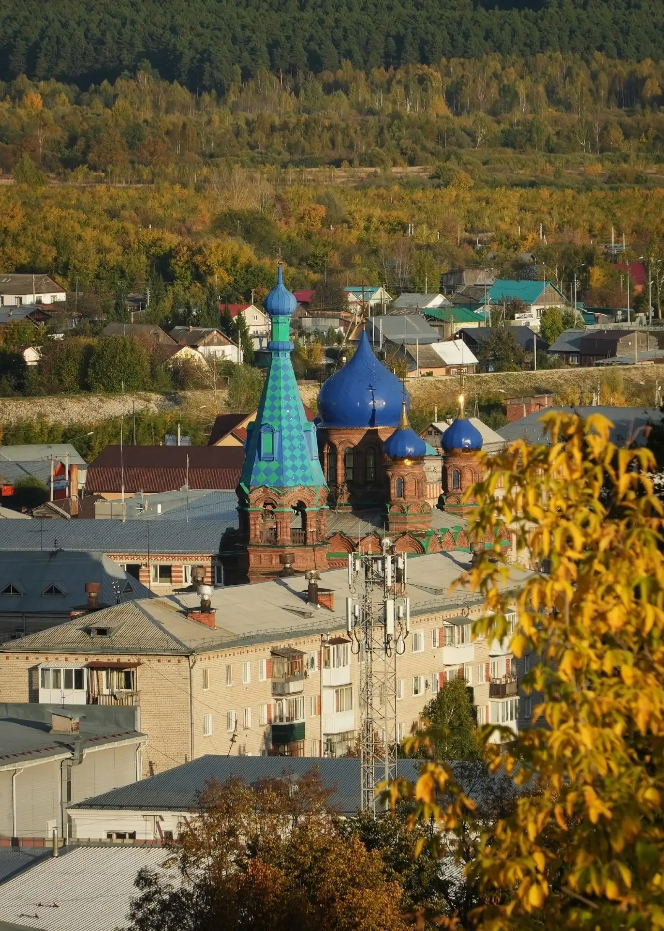 Осенняя пора, очей очарование.