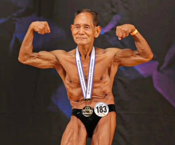 90 ЛЕТ. И ОН СНОВА СТАЛ ЧЕМПИОНОМ! 🔥