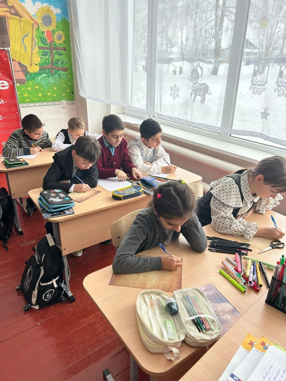 ✉️В нашей школе началась Всероссийская акция «Письмо солдату». 🪖Участие приняли активи...