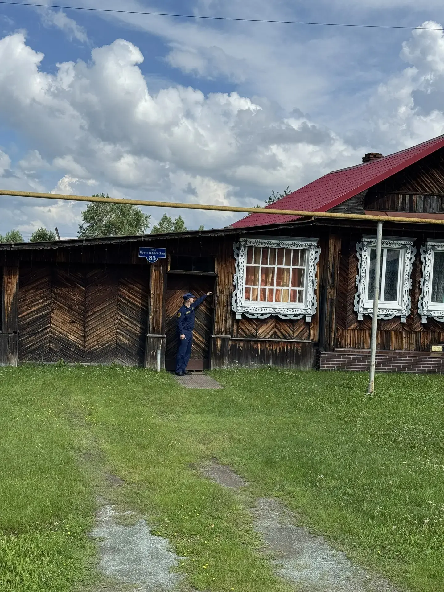 15.06.2026 года работники  ПЧ 20/13 с. Николо-Павловское провели  противопожарный инструктаж. Жителя
