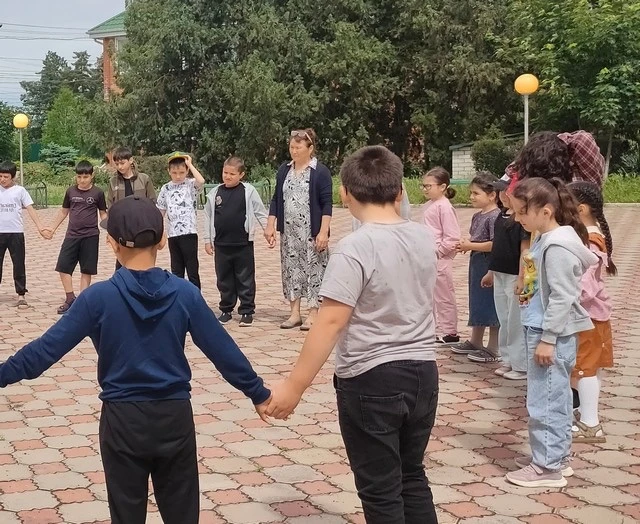 В ДК поселка Зункарь 1 июня отметили Международный день защиты детей музыкально-спортив...