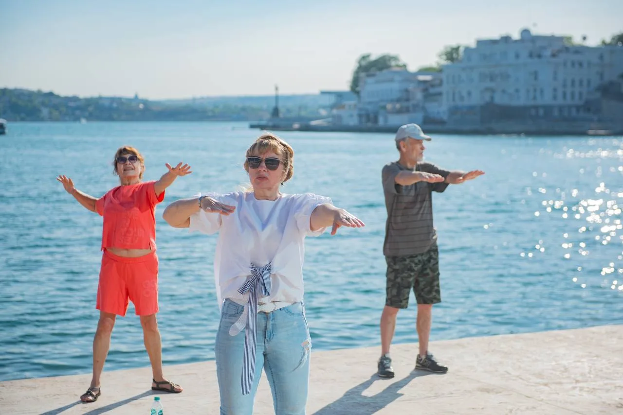 ☀️Начните свое утро с зарядки у моря