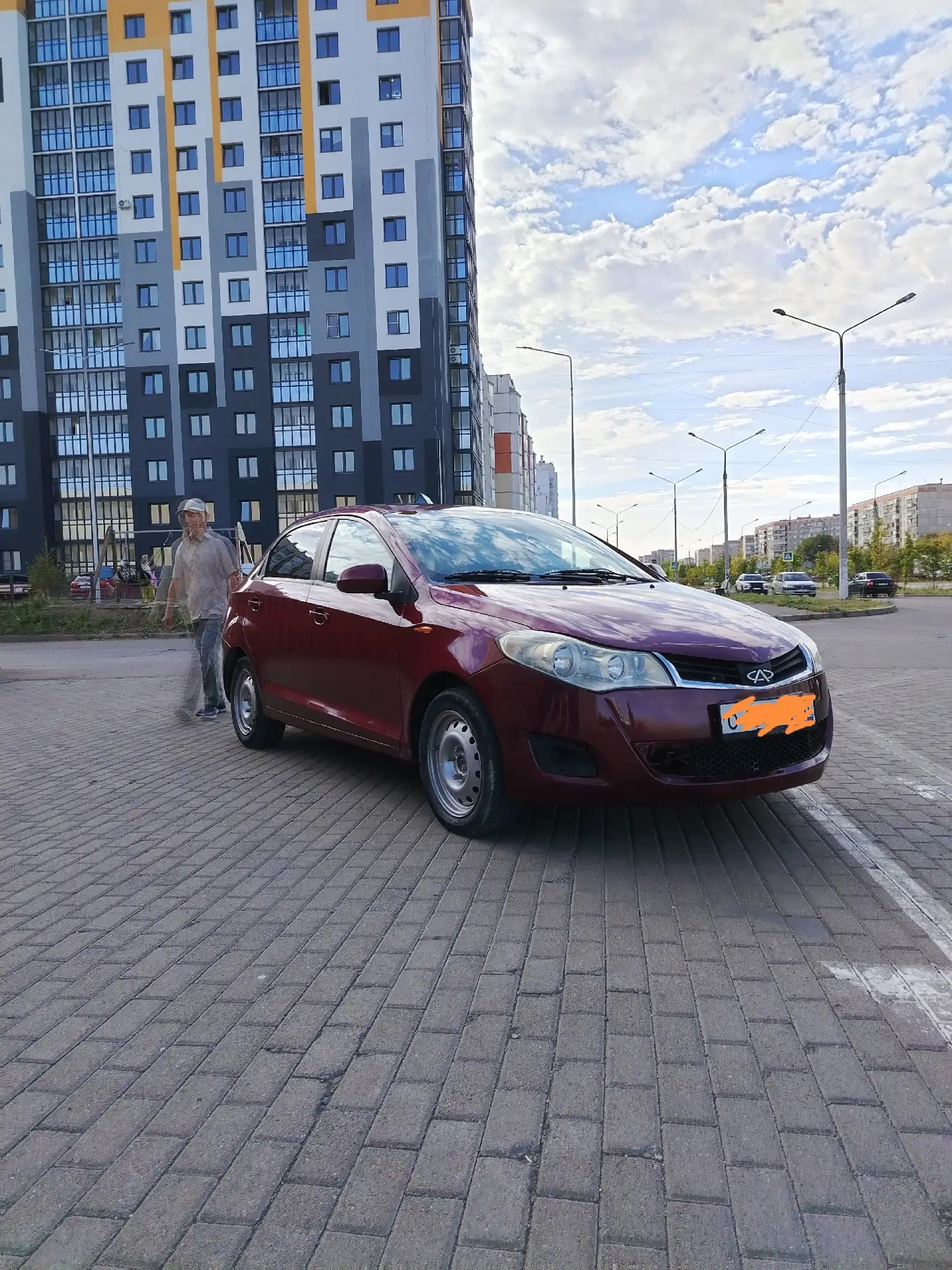Продам. Черри бонус А13 кузов Лифтбек