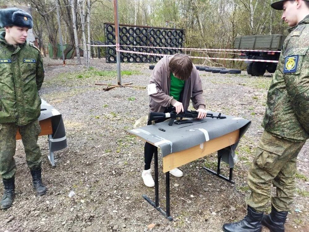 ✨ Наша команда в полуфинале состязания «Марш-бросок»!   🤝 На базе Военно-учебного центра РТУ МИРЭА п