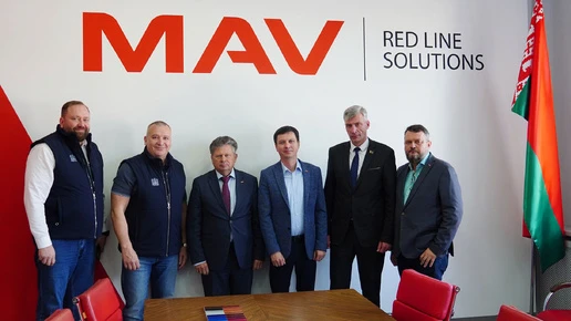 Брянская делегация оценила производство белорусского бренда MAV на выставке ИННОПРОМ.Бе...