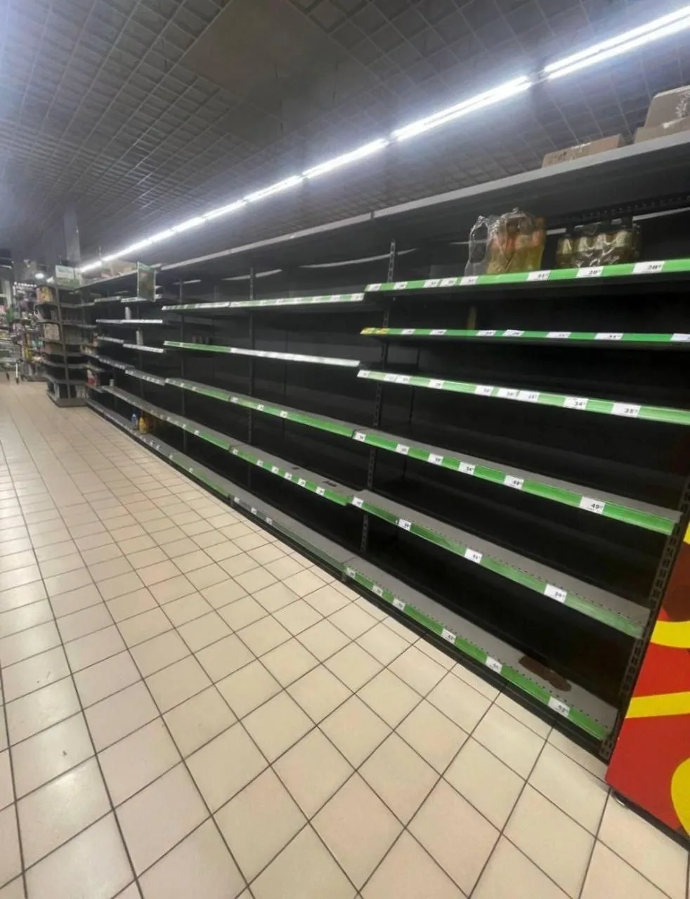 ⚡️ В Киеве и Львове теперь нечего понадкусывать