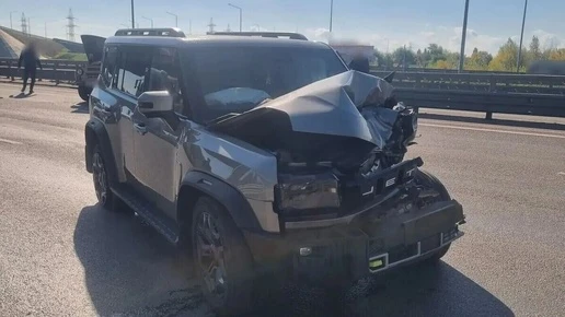 Под Воронежем водитель внедорожника устроил массовую аварию