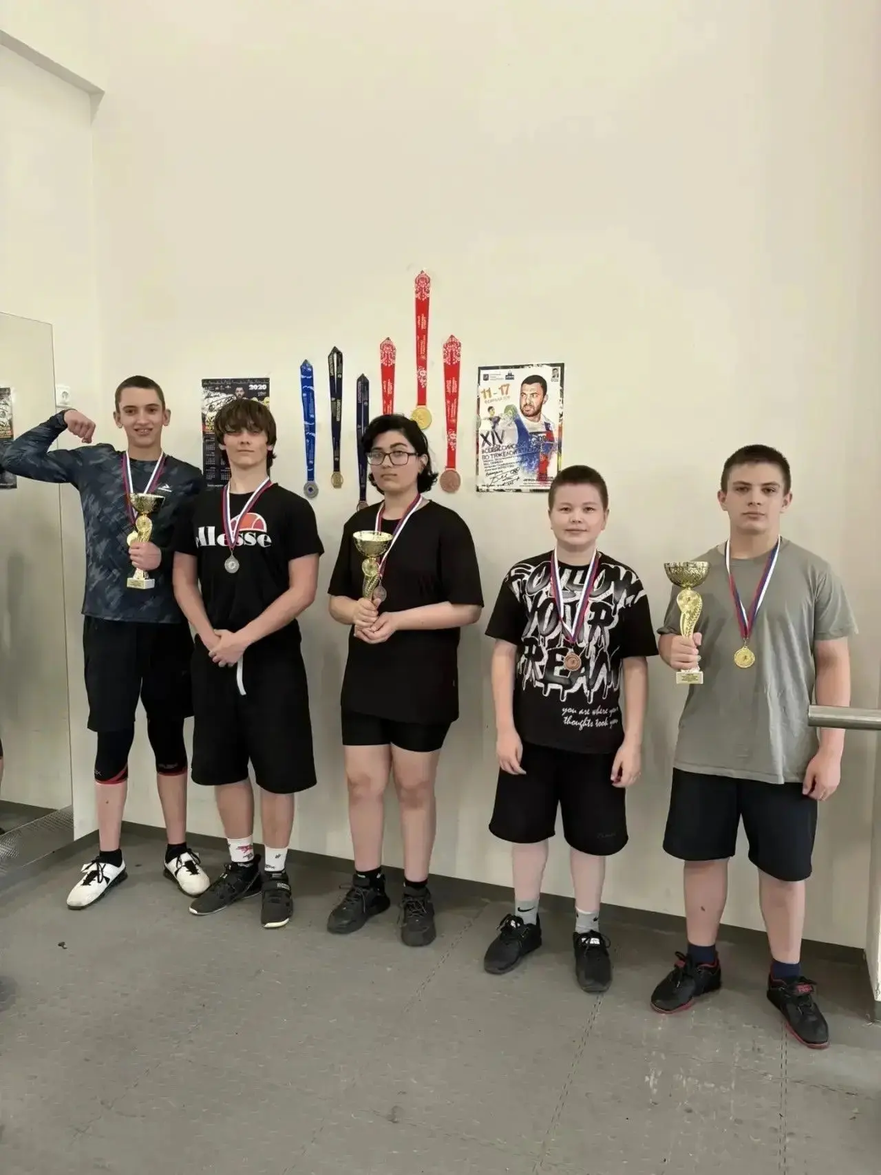 🏋️‍♂️ Первый шаг к пьедесталу: как прошло первенство Коломны по тяжёлой атлетике